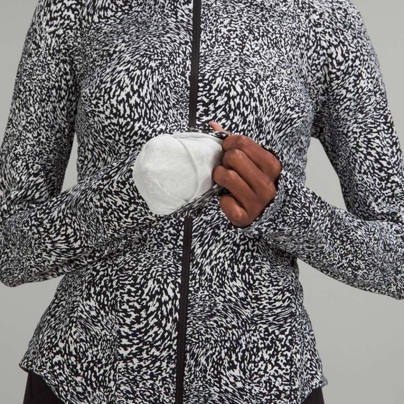 Lululemon Instill Jacket Warped Grain Alpine White Black - size 4 - Picture 3 of 7